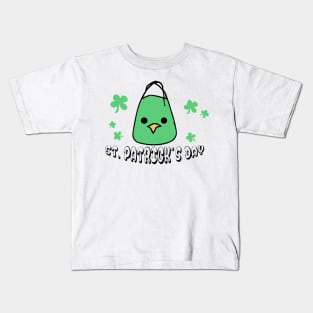 on St. Patrick’s Day bird bag Kids T-Shirt